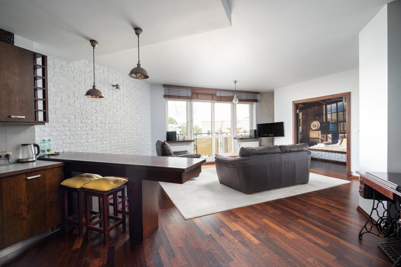 Bluszczanska Comfort Apartment ワルシャワ エクステリア 写真