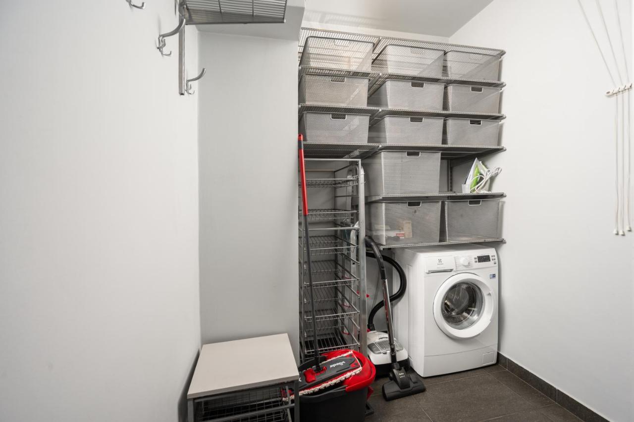Bluszczanska Comfort Apartment ワルシャワ エクステリア 写真
